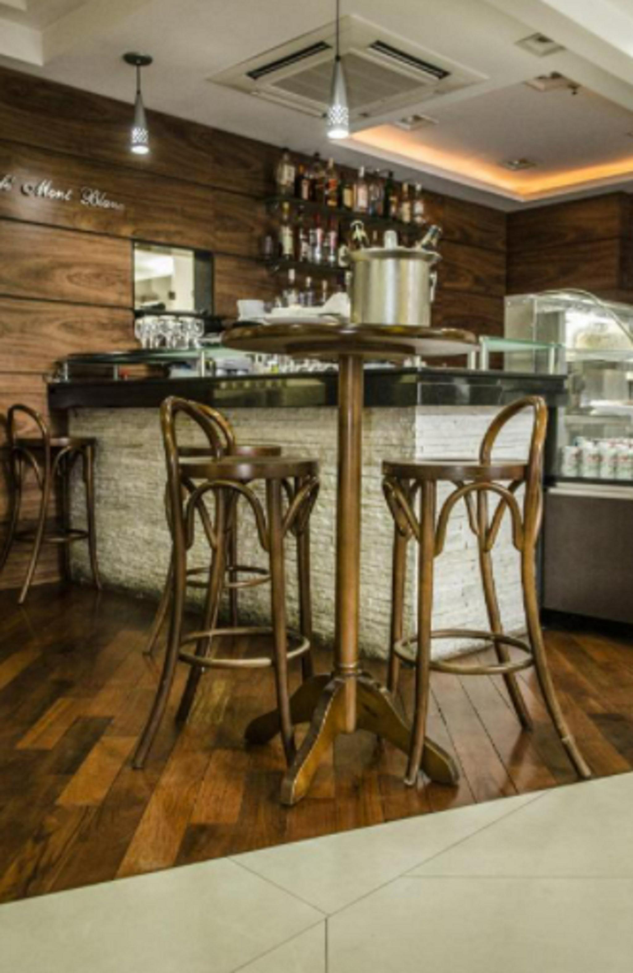 Mont Blanc Apart Hotel - Дуки ди Кашиас Екстериор снимка