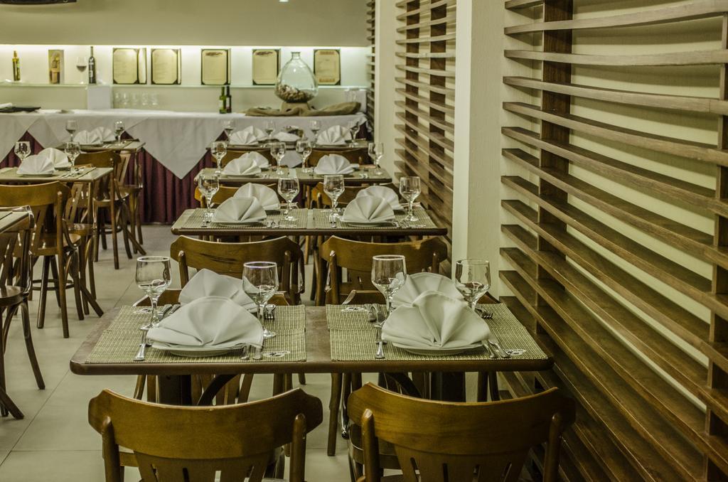 Mont Blanc Apart Hotel - Дуки ди Кашиас Екстериор снимка